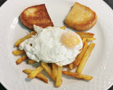 Foto del paso 4 de la receta: Huevos rotos con Foie y patatas fritas