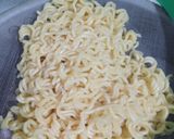 Foto langkah ke 1 dari resep Indomie Carbonara.