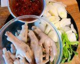 รูปขั้นตอนการทำที่ 2 ของ ตีนไก่เผ็ดเกาหลี 🌶🍗ทักบัล (닭발) style by barbie👩🏼🍳