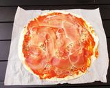 Une image de l'étape 1 de Escargots feuilletés jambon tomates gruyère 😋.
