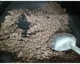 A picture of step 2 of Ragi ladoo.