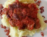 A picture of step 4 of Bangers beans and mash.