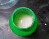 A picture of step 3 of Kesari Rabri Ghevar.
