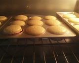 Foto langkah ke 6 dari resep Vanilla Cupcake.