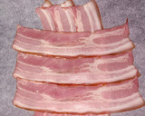 Foto do passo 2 de Trouxinha de bacon com mozarela