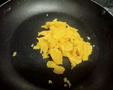 A picture of step 2 of Roasted Sunflower Seeds Chikki.