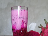 Es buah naga dan susu