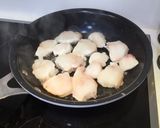 Foto del paso 11 de la receta: Rape en salsa de nueces