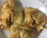 Foto langkah ke 7 dari resep Pangsit goreng sawi asin 😁😁.
