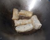 Foto langkah ke 3 dari resep Risol Isi Tahu.