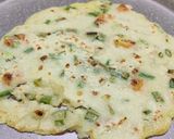 A picture of step 4 of Veg Chilla.