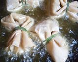 A picture of step 5 of Meat parcels.