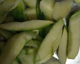 A picture of step 1 of Mango chillies pickle.