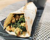 A picture of step 5 of Chicken and Spinach Burrito.