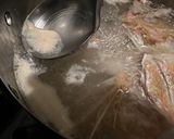 A picture of step 5 of Sea bream miso soup.