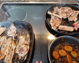 Foto del paso 6 de la receta: Chuletas de cordero con frutos secos al moscatel