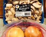A picture of step 4 of Baked Chicken 🐔 with Artichokes, Mushrooms 🍄 and Onions 🧅.