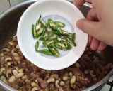 A picture of step 5 of Lobia Qeema (black eyed beans with mince).