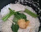 Foto langkah ke 3 dari resep Nasi Bakar Isi Ikan Tongkol.