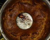 Foto del paso 4 de la receta: Torta invertida de pera y manzana sin huevo🍐🍏🍎