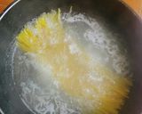 รูปขั้นตอนการทำที่ 1 ของ ลิงกัวเน่ผัดมะเขือเทศ
