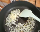 Foto langkah ke 3 dari resep Cah Ayam Jamur ala GM.