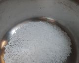 A picture of step 2 of Besan sooji Halwa.