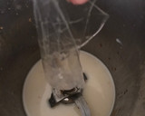 Foto del paso 4 de la receta: Tarta de queso light con gelatina de chocolate y pistachos