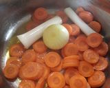 Tejfölös karfiolleves recept fázis 2 fotója