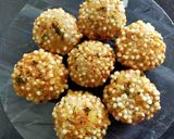 A picture of step 2 of Sabudana Vada.