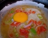 Foto del paso 4 de la receta: Huevos con vegetales 🍳🫑🍅