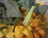 Foto langkah ke 2 dari resep Gulai Lemak Labu Kuning.