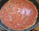 Foto del paso 3 de la receta: Tortilla de tomate y cebolleta