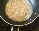 Foto langkah ke 3 dari resep Mpasi 8m Nasi tim dory brokoli.