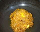 A picture of step 5 of Gobhi mussalam.