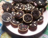 Foto langkah ke 8 dari resep Pie Brownies Putih Telur.