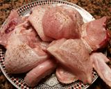 Foto del paso 2 de la receta Estofado de pollo con patatas y olivas amarillas