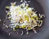 Foto del paso 5 de la receta: Morrones rellenos de choclo y pollo