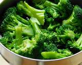 A Green Salad with Garlic- Honey sauce dressing recipe step 4 photo