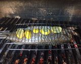 Foto del paso 5 de la receta: Lisa a la parrila