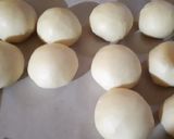 Foto langkah ke 11 dari resep Donat Empuk ala Kak Tasyi Athasyia.