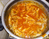 Foto del paso 3 de la receta: Patas y cuellos de pollo guisados