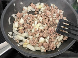 Macarrones con tomate y carne picada
