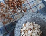 Zabpelyhes bonbon mogyorókrémmel és mogyoróval recept fázis 3 fotója