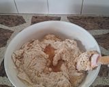 Foto del paso 3 de la receta: Pancitos dulces con frutas glaseadas y pasas de uva con ciruelas pasas