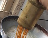 તીખા ગાંઠિયા (Spicy Ganthiya Recipe In Gujarati) રેસીપી સ્ટેપ3ફોટો