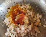 A picture of step 3 of Sponge gourd sabji.