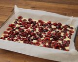 Cseresznyés piskóta süti recept fázis 7 fotója