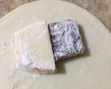 Foto del paso 1 de la receta: Empanadas de queso y membrillo
