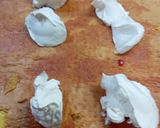 Foto del paso 2 de la receta: Chajá de frutillas arrollado